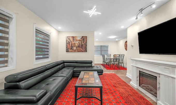Essa House | Full Family Vacation Home