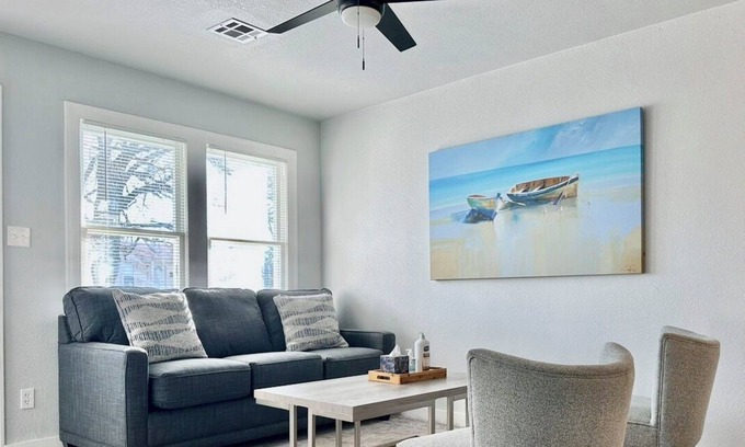 Central Oklahoma City House | Full-Kitchen 2BR | $1900/month #41A | Queen Beds