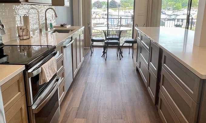 Fontana-on-Geneva Lake Villa | FULL REMODEL done in 2023! Come visit and enjoy the view😎