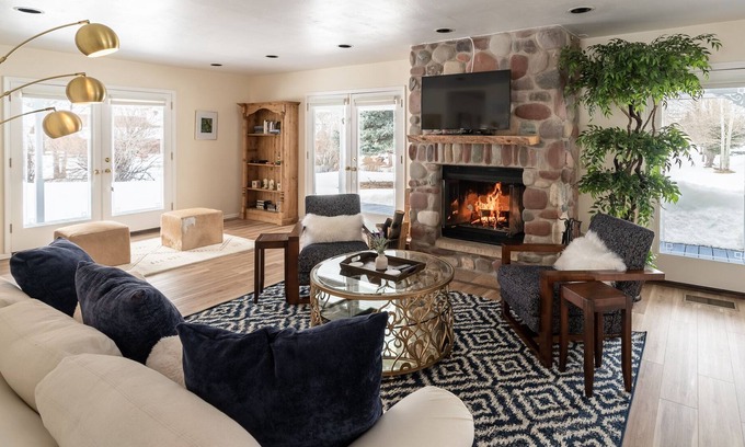 Carbondale House | Full Throttle Carbondale Ranch Historic House