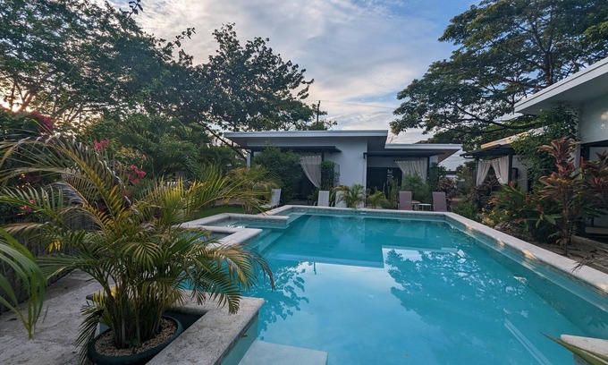 Samara House | Fully equipped studio, short walk to beach, stores and restaurants