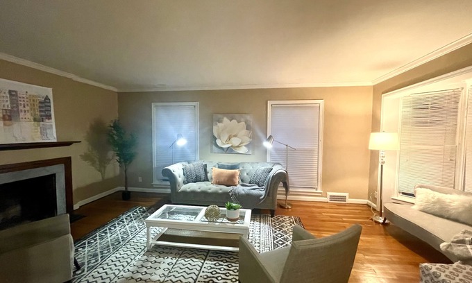 University Heights House | Fully furnished accommodate 7+ people. Great location