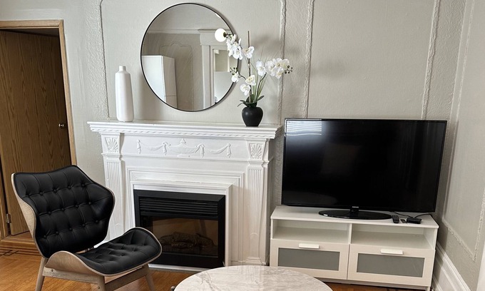 Fairview House | Fully furnished move-in ready 1BR in heart of Fairview