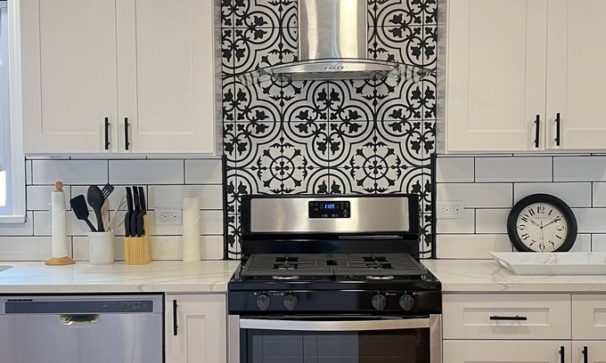 Mundelein House | Fully Updated home. Great for the entire family!