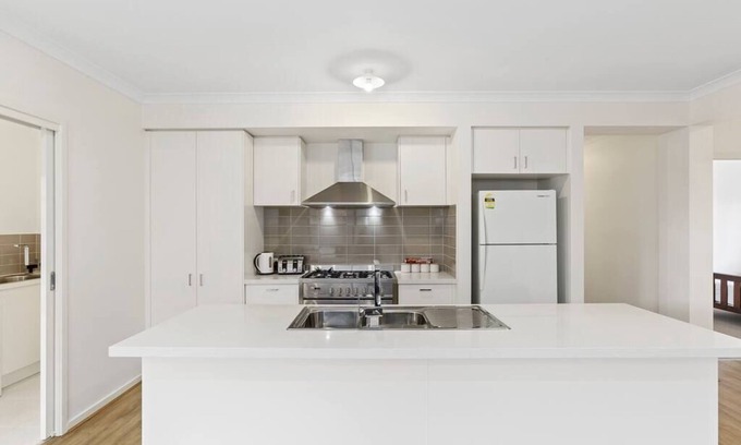 Lara House | Fun at Foxglove Lara