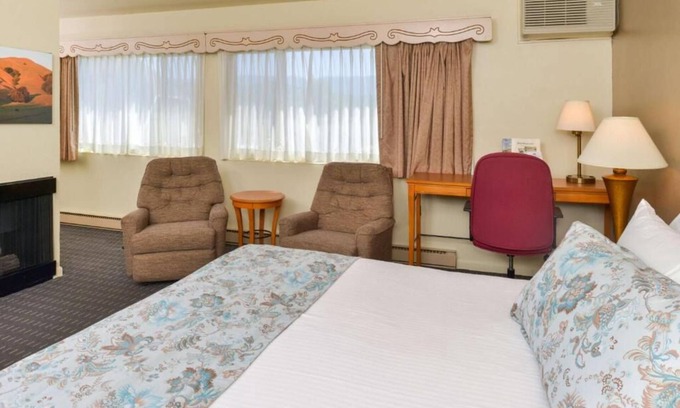 Solvang Hotel | Fun Days Ahead! 2 Relaxing Units, Free Parking, Minutes to Santa Ynez River!