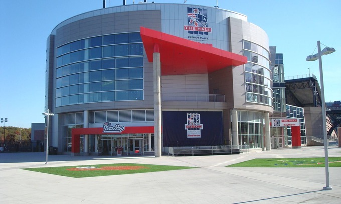 Foxboro Hotel | Fun Hideaway at Foxboro w/3 Relaxing Units, Plus FREE Breakfast & Parking!