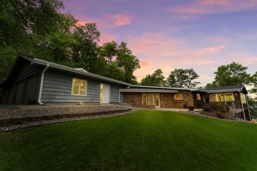 East Gull Lake House | Fun on Floan Point