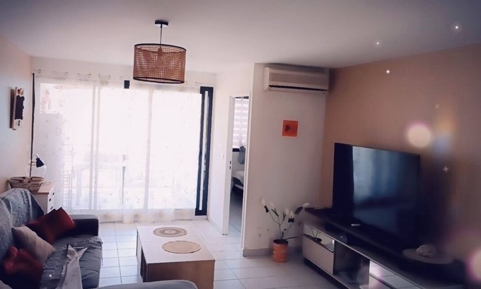 Centre-Ville Apartment | Furnished F3 apartment 300m from the beach