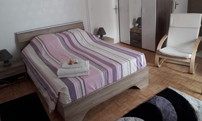 Forges-les-Bains Apartment | Furnished H-D 3 minutes from the center