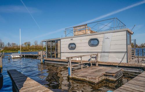 Municipality of Uitgeest Boat Rental | Fuut Campi