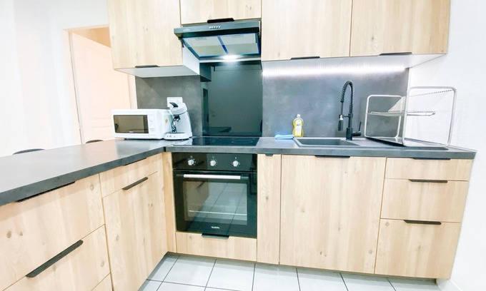 Quartier Chorier-Berriat Apartment | #FY The Vallier-Livération - t4 - full equiped