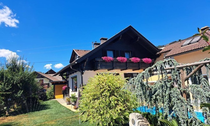 Feldkirchen in Kaernten Apartment | Gästehaus Maurer - Doppelzimmer mit Balkon