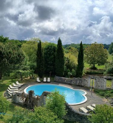 Casteljaloux House | gîte 10 pers - Rimbes Casteljaloux