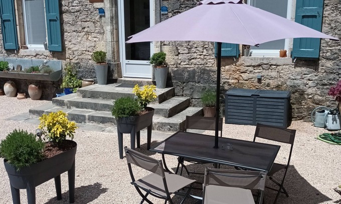 Saint-Georges-de-Levejac House | Gîte Albaret - 4 Pers- St Georges de Lévéjac