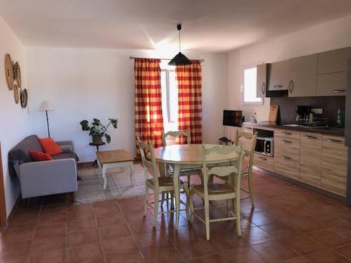 Le Thoronet Apartment | Gîte/Appartement Saint Bernard