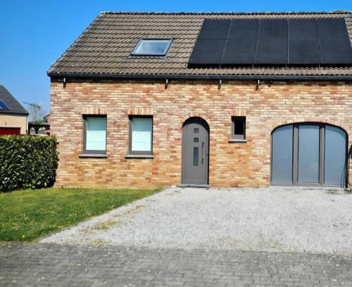 Anhée House | Gîte au 14 - au calme avec jardin , proche de Dinant