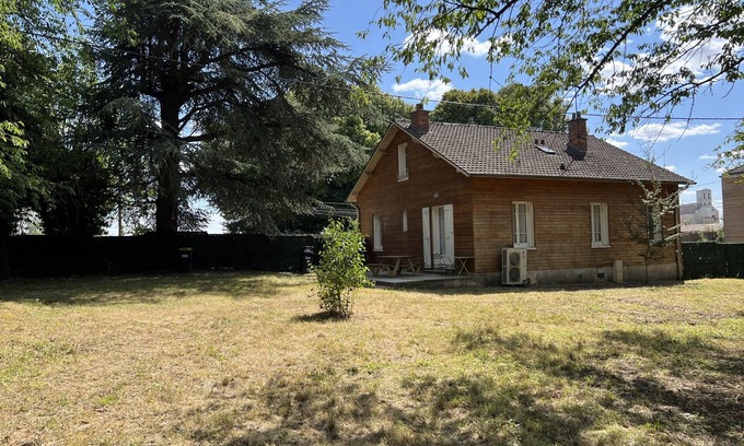 Aunay-sous-Auneau Cottage | Gîte Aunay Bien Vue sur jardin privée