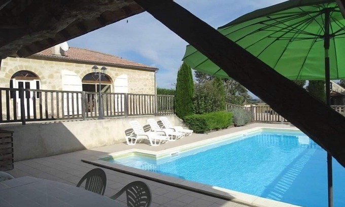 Puymiclan House | Gîte avec piscine - Lac de pêche - 8 personnes