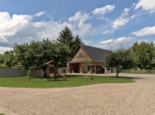 Artolsheim House | Gîte Cosy L'Ecrin du Ried PROCHE EUROPA-PARK