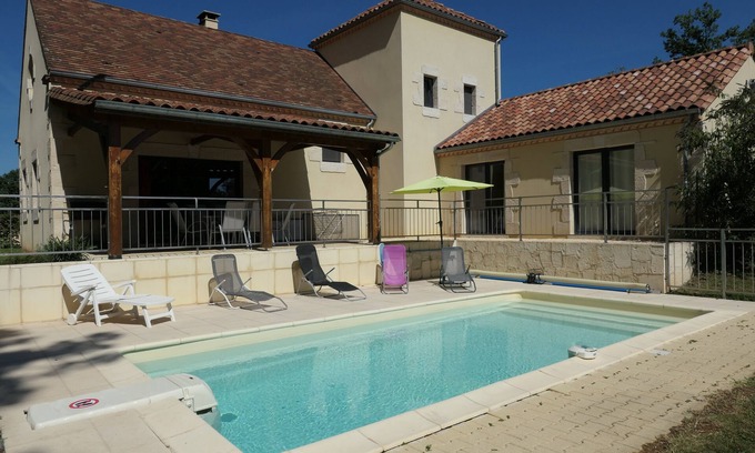 Grolejac House | Gîte de 150 m² Pour 6 Personnes à Proximité de Sarlat et de Domme