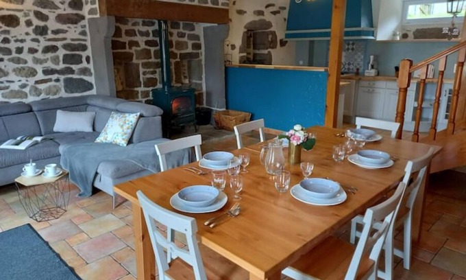 Nebouzat House | Gîte de Charme au Cœur des Volcans D'auvergne