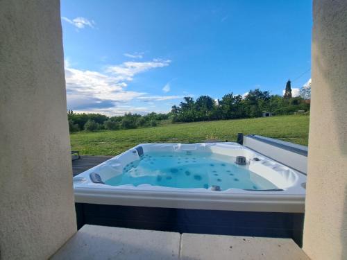 Malaucene House | Gîte de charme SPA privatif L'oustau di Tonin