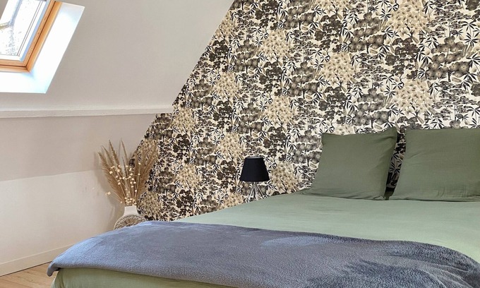 Bergues House | Gîte de la Tour Carré - typical house near town center. Pets welcome.