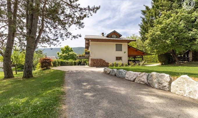 Le Chatelard House | Gîte des Granges - LE Chatelard