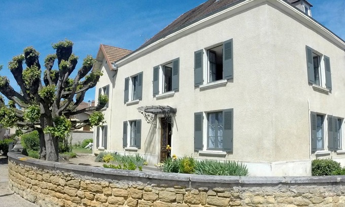 Briennon Cottage | Gîte Esprit de Famille in Briennon (42)