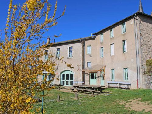 La Chabanne House | Gîte familial à La Chabanne, 12-14 pers, animaux acceptés, jardin partagé - FR-1-489-340