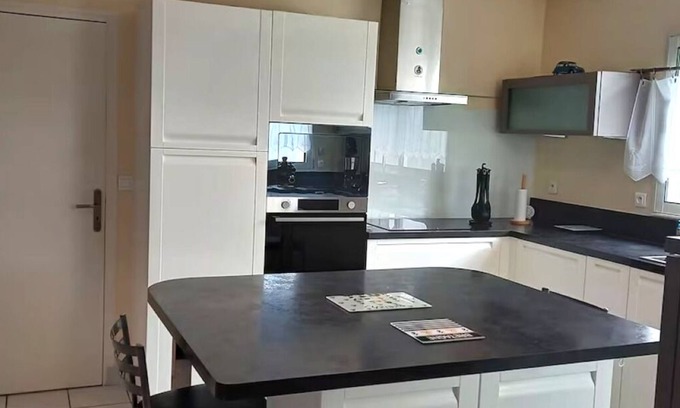 Ploudalmezeau House | Gîte L'escale Portsallaise