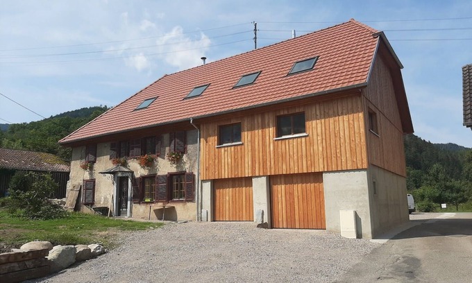 Husseren-Wesserling Cottage | Gîte La Famill y air