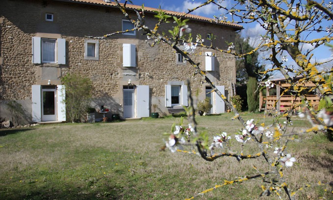 Chatuzange-le-Goubet House | Gîte la ferme de musan