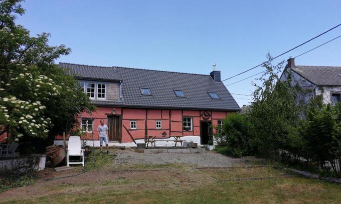 Hamois House | Gîte La maison rose