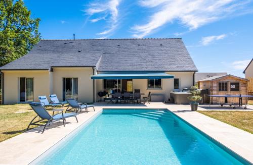 Saumur House | Gîte la Seigneurie -Piscine & SPA