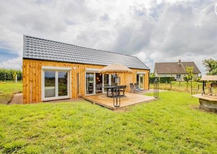 Bourbon-Lancy Ski Chalet | Gîte le Gris Coquelet