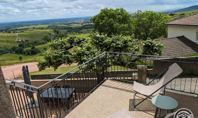 Chiroubles House | Gîte Le Tilleul - Chiroubles