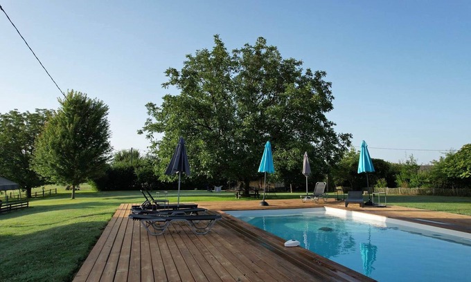 Vigeois Apartment | Gîte les Vieilles Poutres in Vigeois