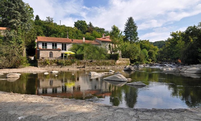 Mortagne-sur-Sevre House | Gîte proche Puy du Fou