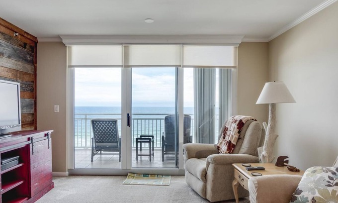 Parasol West Condo | G-823 Beautiful views of the gulf await you from the balcony!