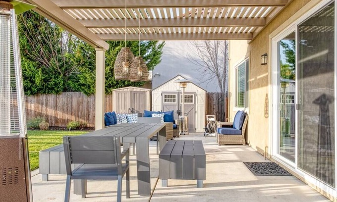 Fairfield House | G2G - Luxurious Oasis w/ FULL GYM outside the city