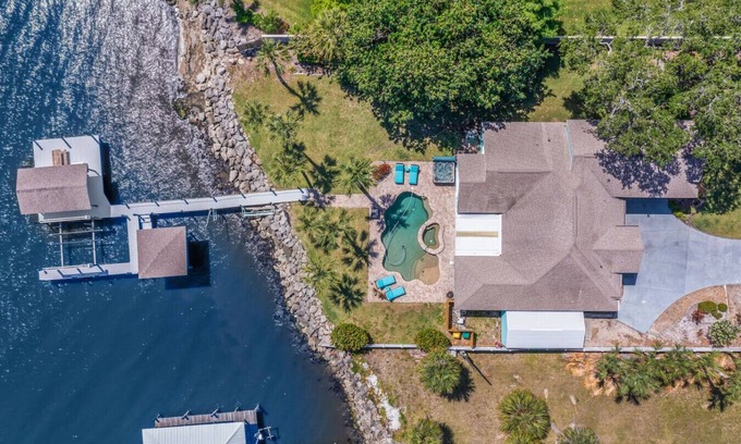 Tropic House | Game Room Theater Luxurious Waterfront Retreat