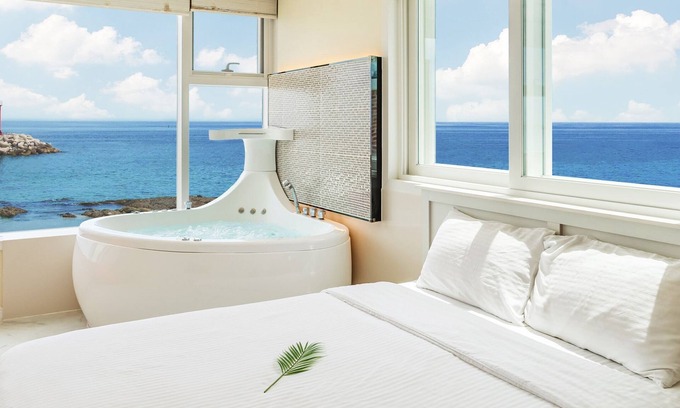 Gangneung House | Gangreung Ninarang Spa Pension