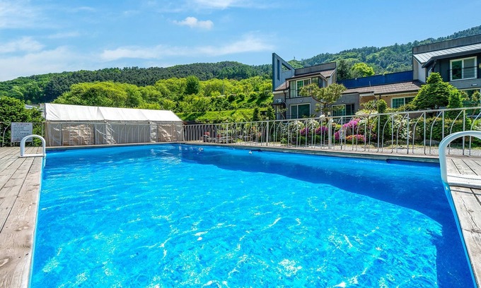 Gapyeong House | Gapyeong Hohokids Poolvilla