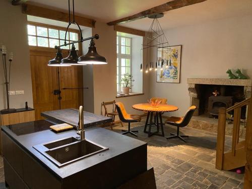 Garlan House | Garden Cottage Kervolongar