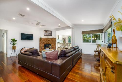 Pialligo House | Garden Precinct 3BR, Walking distance to Airport - Hosted by Canstay