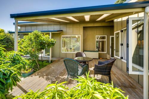 Marewa House | Garden Retreat - Napier Holiday Home