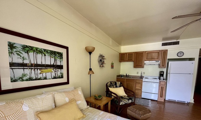Hilo Apartment | Garden Studio in the Heart of Hilo - Waiakea Villa