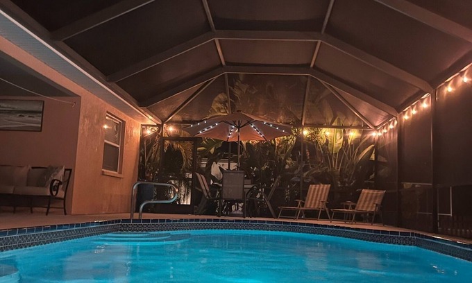 Sarasota Springs House | Garden View House